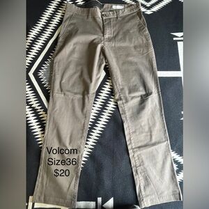 Like New dark khaki Volcom pants